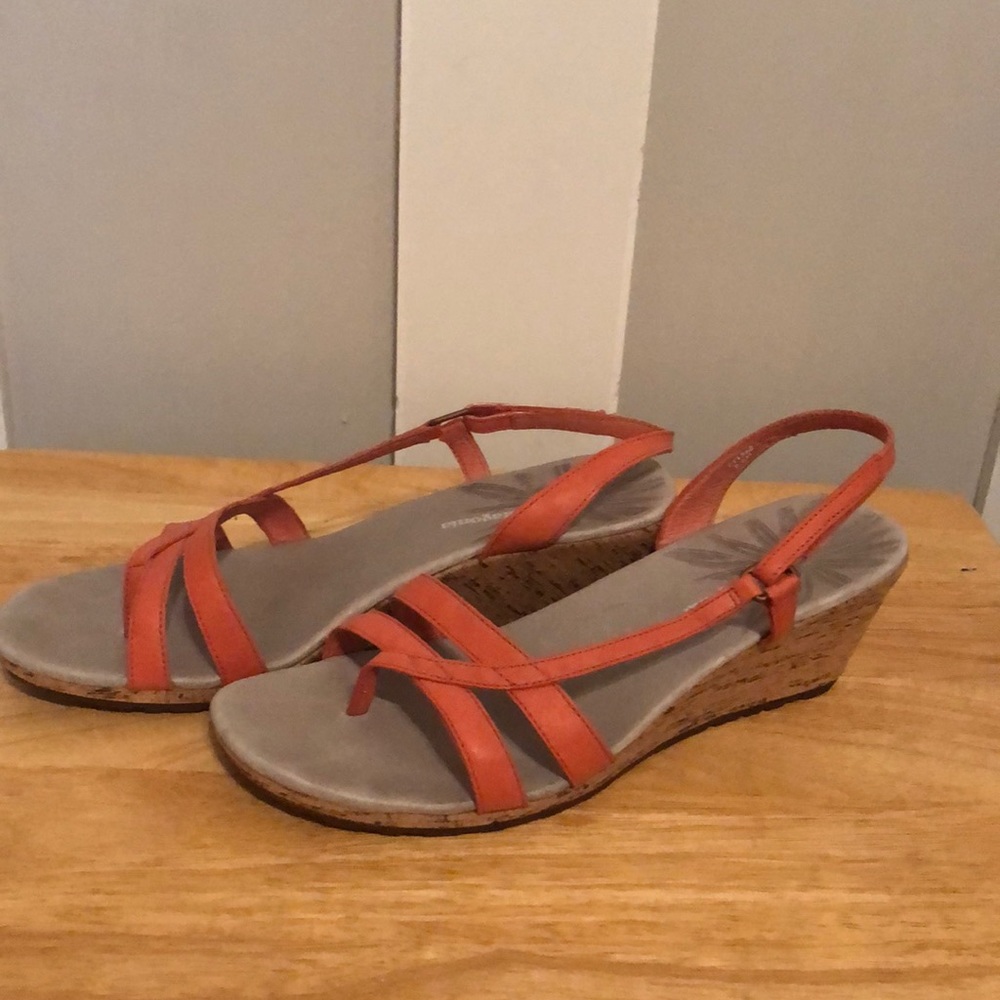 Women sandals